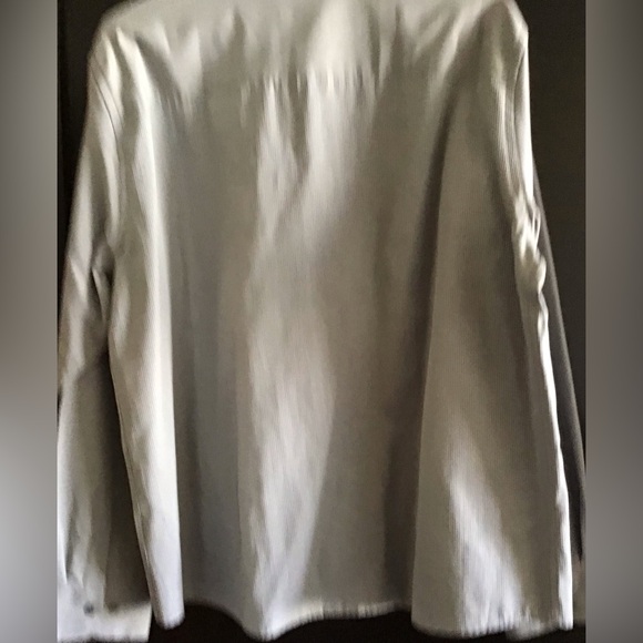 Men's Long-Sleeve Gray Dress Shirt with Spread Collar - Picture 3 of 5